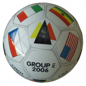 Potištěný kopací míč GROUP - E